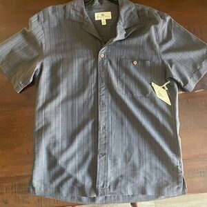 men’s medium short sleeve shirt different shades of grey.